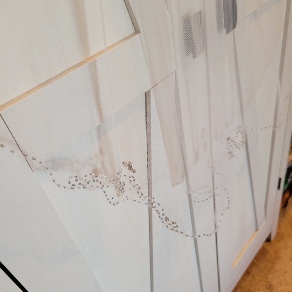 Bridal Veil - Picture 3 of 3